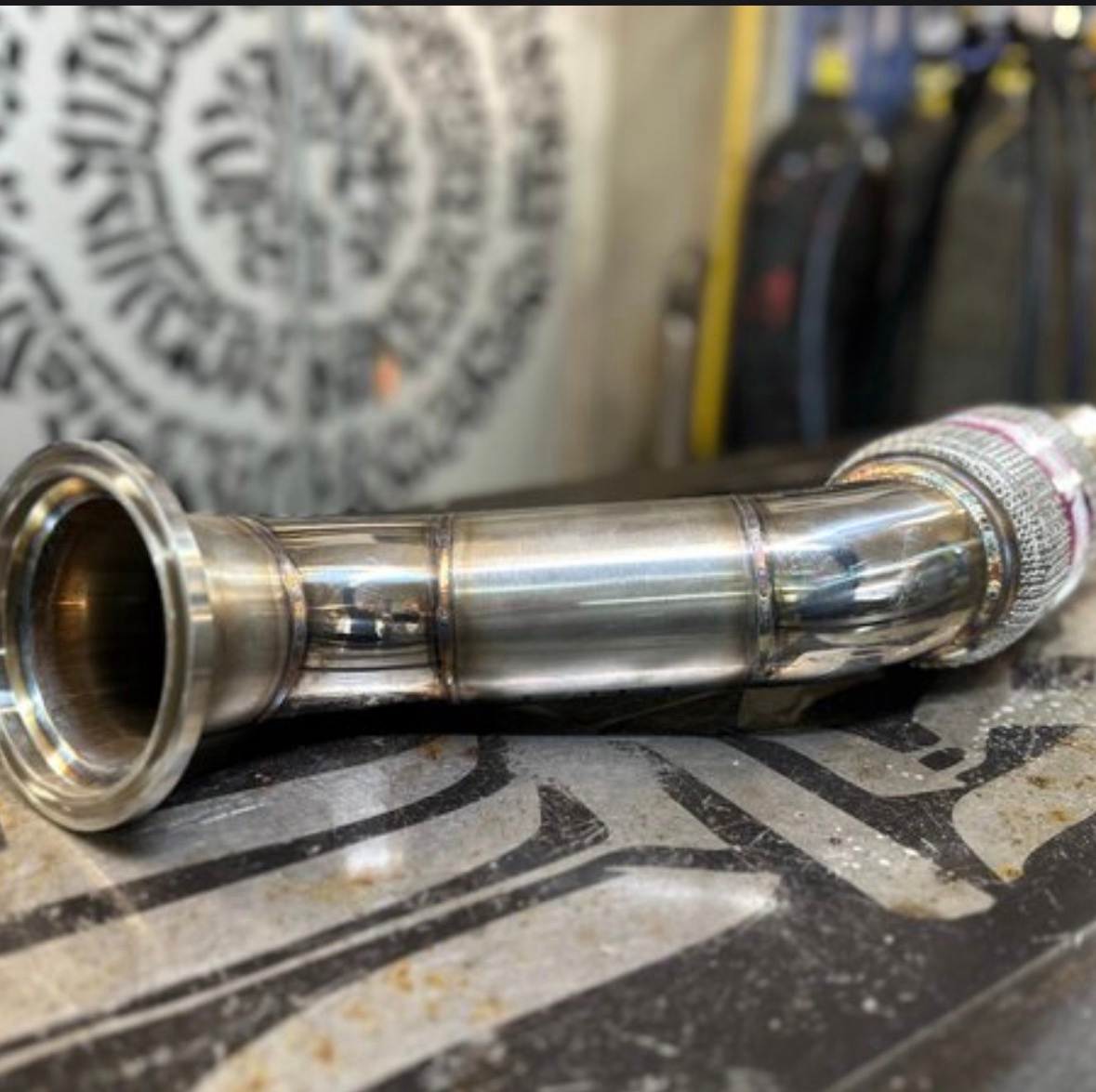 Удаление катализатора на Hyundai - процесс сварки